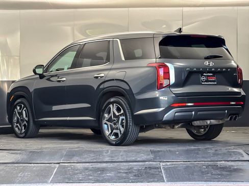 Used 2023 Hyundai Palisade SEL w/ Premium Package AWD/4WD image 5