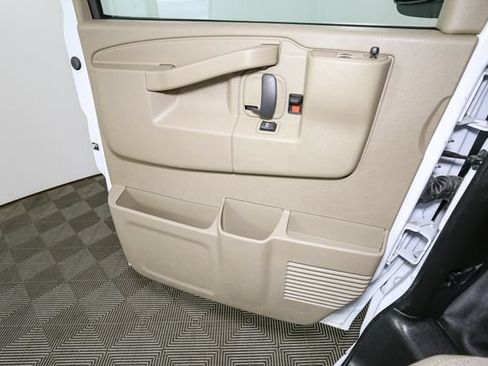 Used 2025 Chevrolet Express 2500 w/ Driver Convenience Package RWD image 28