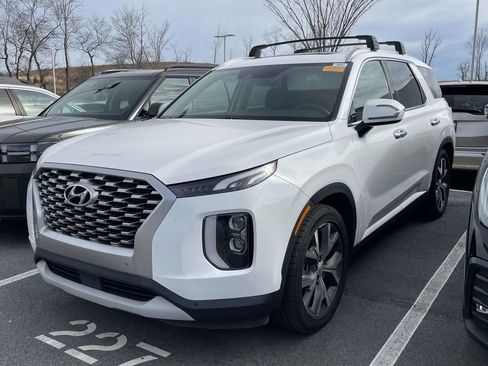 Used 2022 Hyundai Palisade SEL w/ Premium Package image 2
