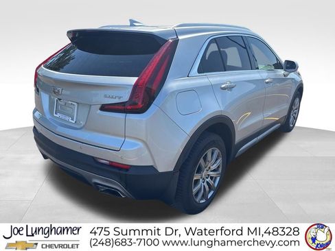 Used 2019 Cadillac XT4 Premium Luxury FWD image 3