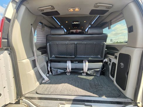 Used 2020 Chevrolet Express 2500 Extended w/ Enhanced Convenience Package RWD image 19