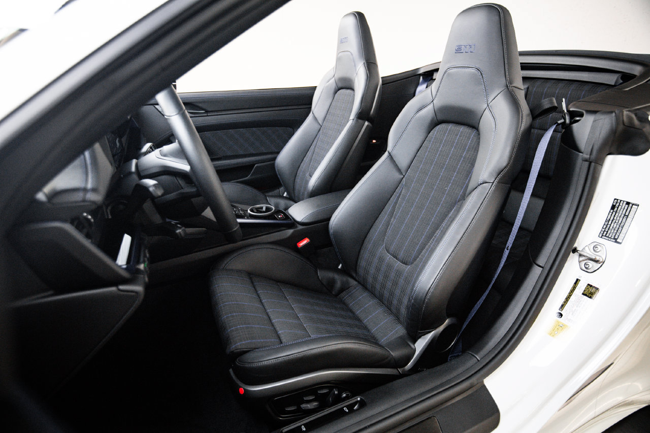 Certified 2026 Porsche 911 Carrera T RWD image 5