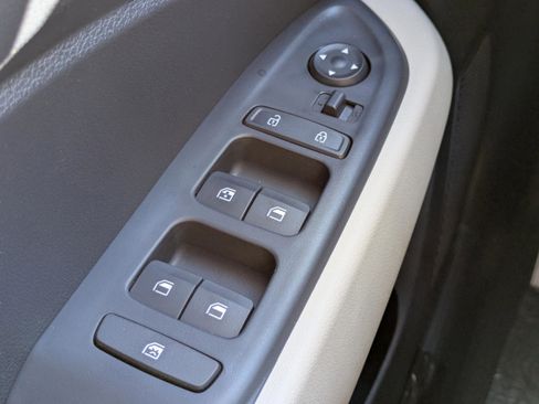 New 2026 Hyundai Venue SEL FWD image 26