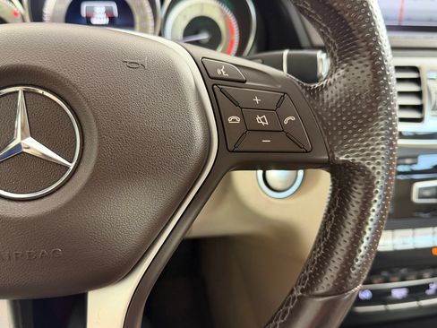 Used 2014 Mercedes-Benz E 250 BlueTEC 4MATIC Sedan image 39