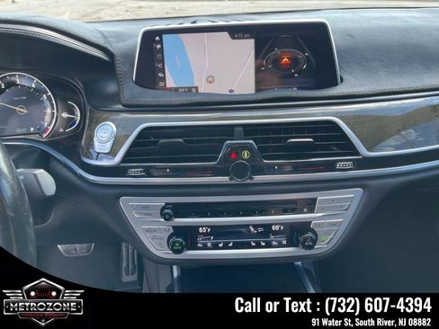 Used 2019 BMW 750i RWD image 30