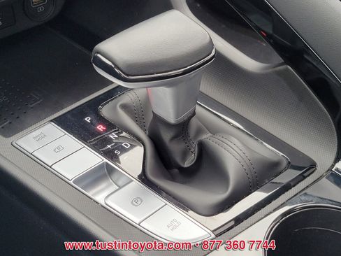 Used 2022 Hyundai Elantra Limited image 25