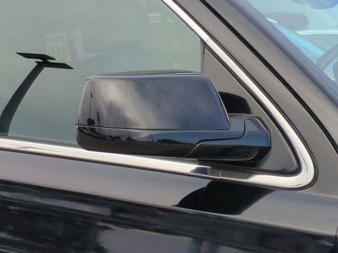 Used 2017 Chevrolet Tahoe LT w/ LT Midnight Edition image 12