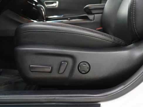 Used 2015 Toyota Avalon XLE Touring FWD image 20