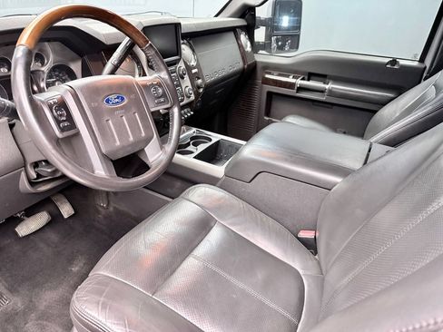 Used 2014 Ford F250 Platinum w/ FX4 Off-Road Package AWD/4WD image 9