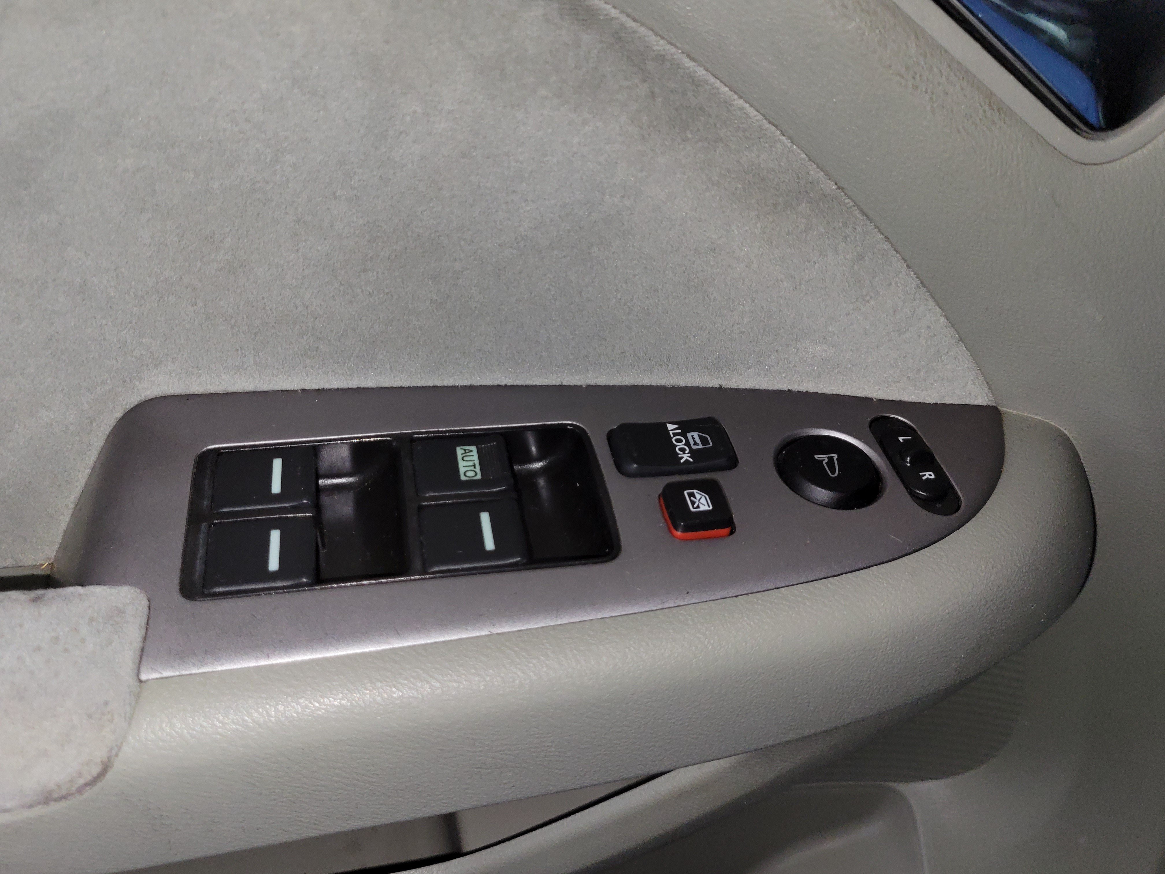 Used 2008 Honda Odyssey LX image 20