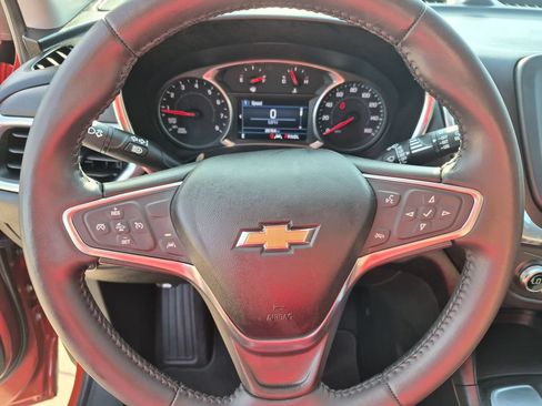 Used 2020 Chevrolet Equinox LT FWD image 14