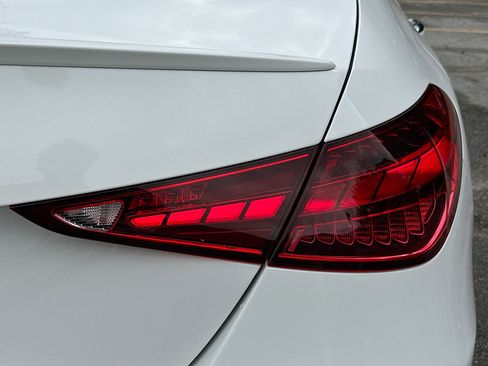 Used 2024 Mercedes-Benz C 300 Sedan image 31