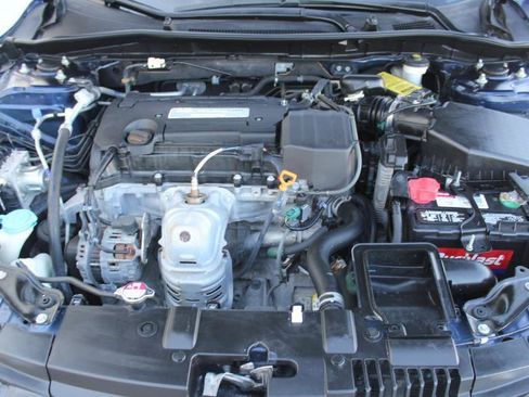 Used 2015 Honda Accord LX image 37