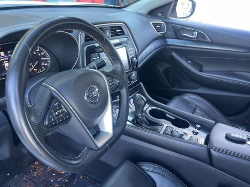 Used 2022 Nissan Maxima Platinum w/ Sport Mat Group image 10