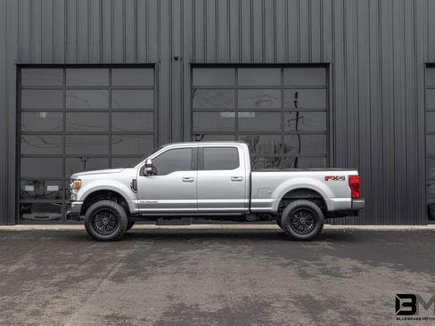 Used 2022 Ford F250 Lariat w/ Lariat Value Package image 1