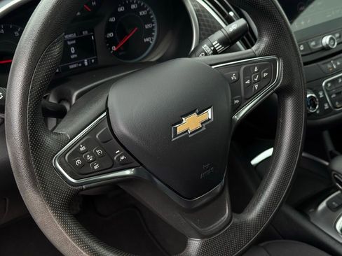 Used 2024 Chevrolet Malibu LT FWD image 15