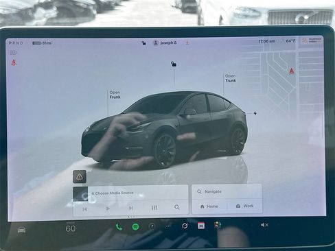 Used 2022 Tesla Model Y Long Range image 15