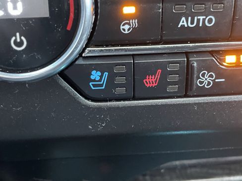 Used 2019 Ford Expedition Max Limited image 22