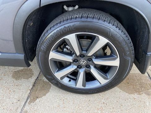 Used 2025 Honda Pilot Elite image 33