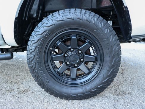 Certified 2023 Toyota Tacoma SR image 17