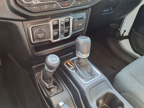 Used 2021 Jeep Gladiator Sport AWD/4WD image 25