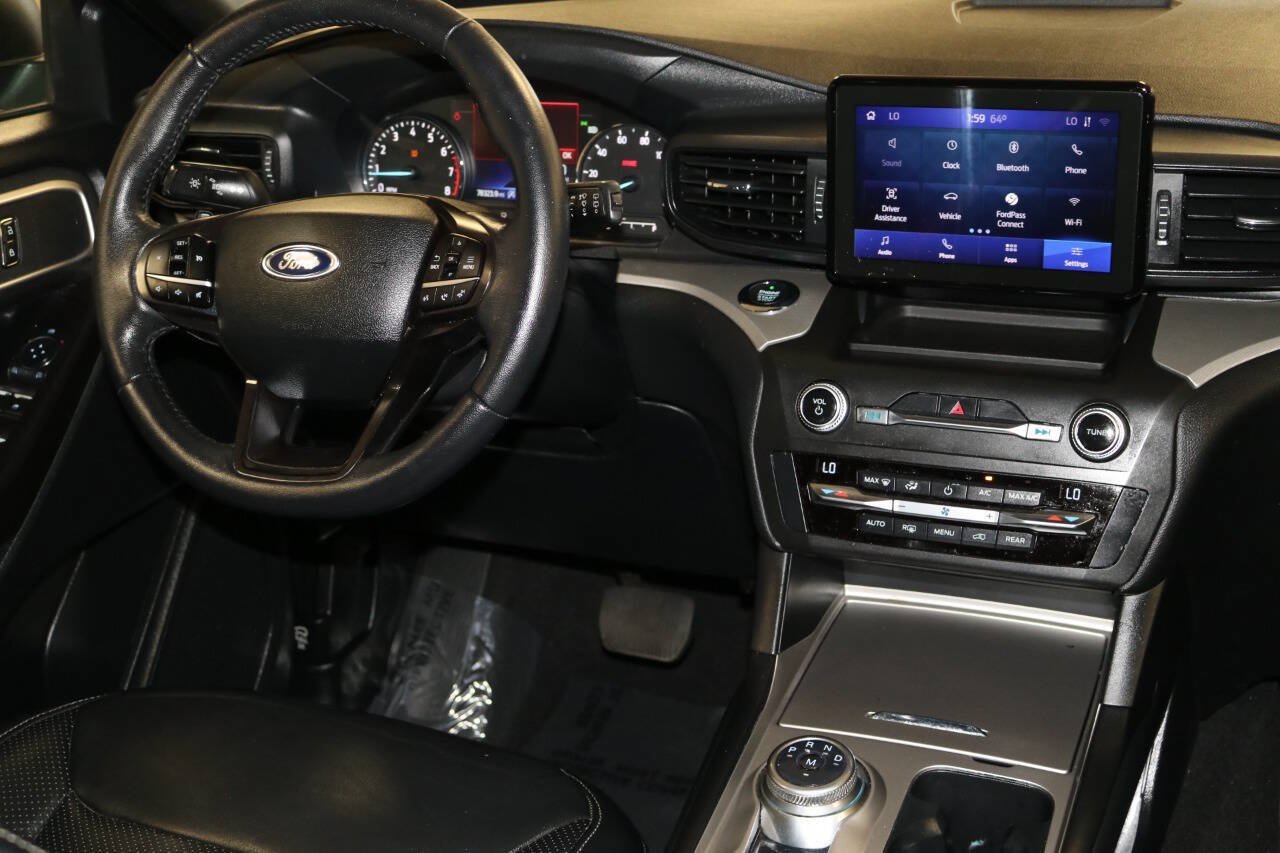 Used 2020 Ford Explorer XLT RWD image 25
