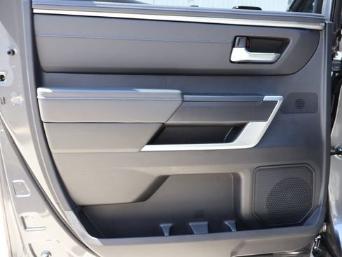 Used 2023 Toyota Tundra Platinum AWD/4WD image 16