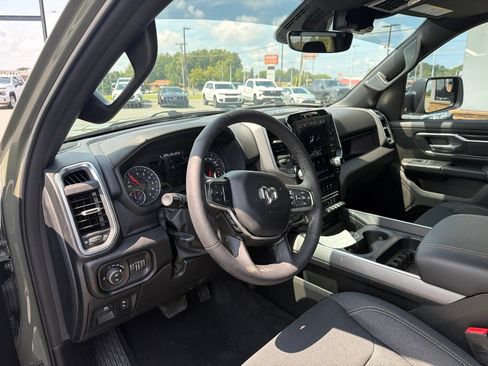 Used 2026 RAM 1500 Big Horn AWD/4WD image 4