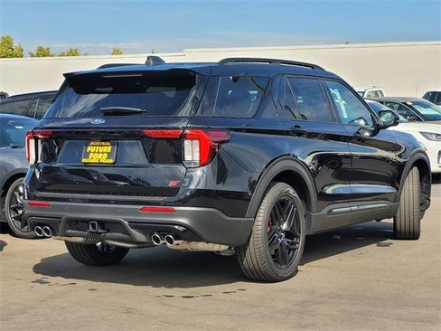 New 2025 Ford Explorer ST w/ Sun And Sound Package image 4