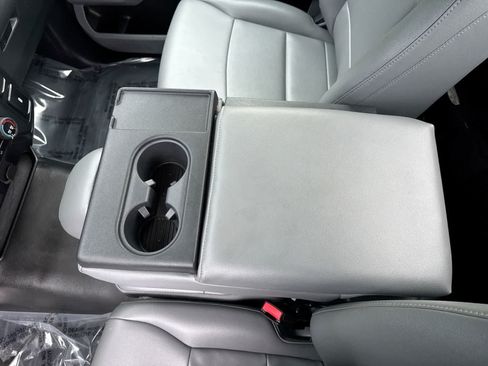 Used 2025 Ford F150 XL RWD image 30