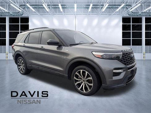 Used 2022 Ford Explorer ST-Line w/ Class IV Trailer Tow Package AWD/4WD image 1