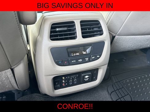 Used 2016 Honda Pilot Touring image 25
