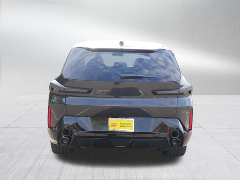 Used 2025 BMW XM image 6