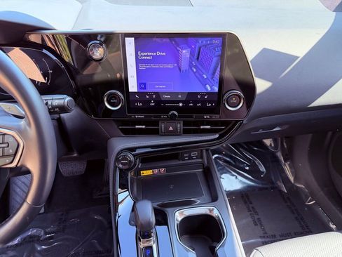 Used 2025 Lexus NX 250 FWD w/ Accessory Package (K3) image 24