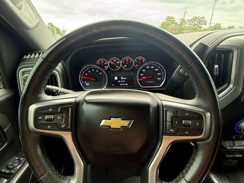 Used 2023 Chevrolet Silverado 2500 LTZ AWD/4WD image 12