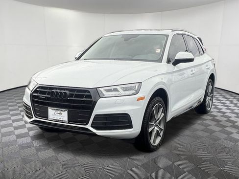 Used 2020 Audi Q5 2.0T Premium Plus w/ Premium Plus Package image 3