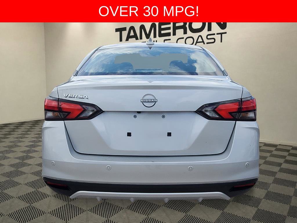 New 2025 Nissan Versa SV w/ Trunk Package FWD image 4