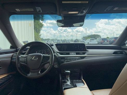 Used 2020 Lexus ES 350 w/ Premium Package FWD image 3