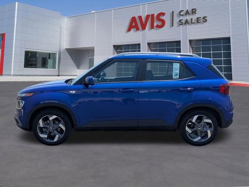 Used 2025 Hyundai Venue SEL FWD image 11