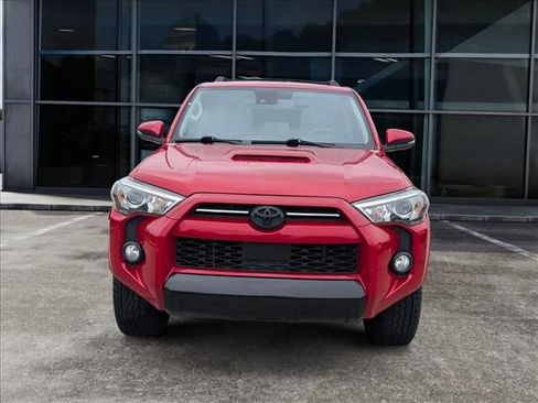 Used 2020 Toyota 4Runner TRD Off-Road Premium w/ Moonroof Package AWD/4WD image 3