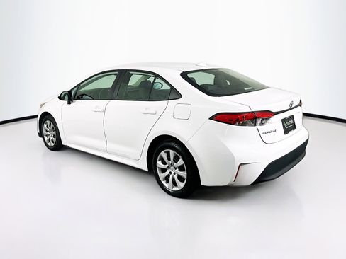 Used 2024 Toyota Corolla LE image 5