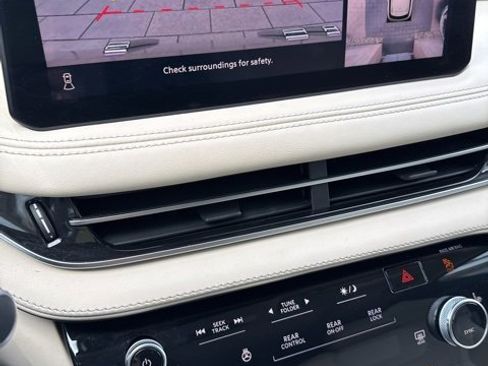 Certified 2023 INFINITI QX60 Luxe w/ Cargo Package image 29