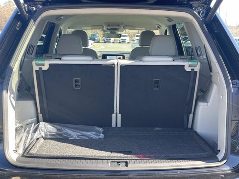 New 2026 Volkswagen Atlas SE FWD image 10