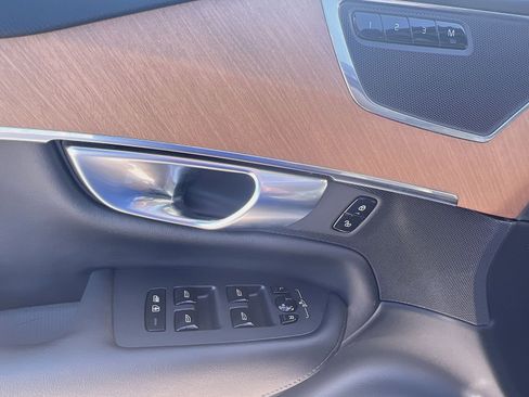 Certified 2023 Volvo XC90 B6 Plus AWD/4WD image 15