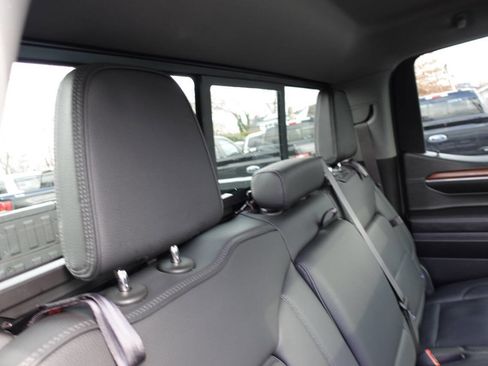 Used 2023 GMC Sierra 1500 Denali w/ Denali Reserve Package AWD/4WD image 40