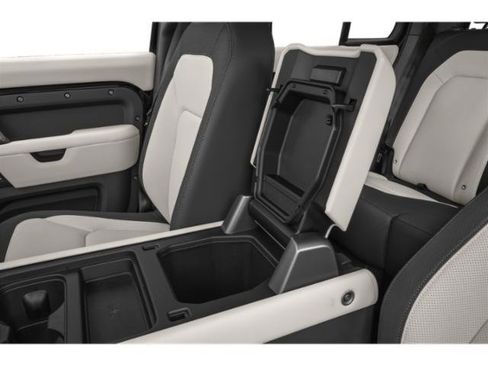 Used 2025 Land Rover Defender 110 X image 14