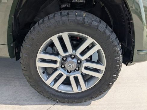 Used 2022 Toyota 4Runner TRD Sport w/ Technology Package image 10