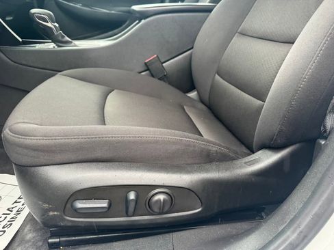 Used 2023 Chevrolet Malibu LT w/ Driver Confidence Package image 12