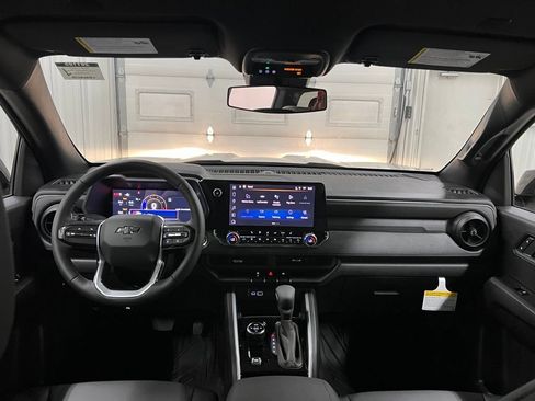 New 2026 Chevrolet Colorado Trail Boss AWD/4WD image 35