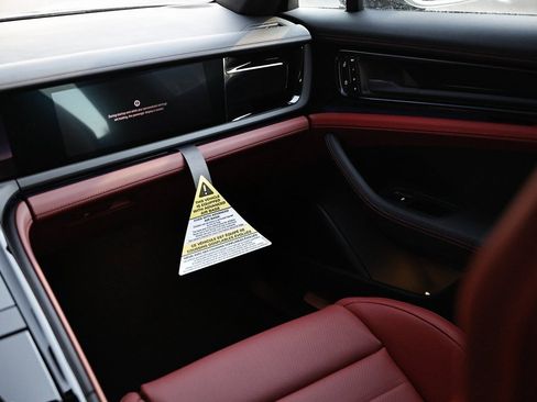 New 2026 Porsche Panamera 4 image 31